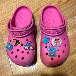Kids pink crocs